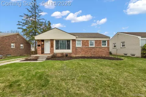 30140 Orangelawn St, Livonia, MI 48150