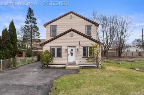 36080 Moravian Dr, Clinton Township, MI 48035