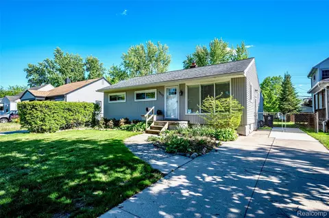 3317 Normandy Rd, Royal Oak, MI 48073