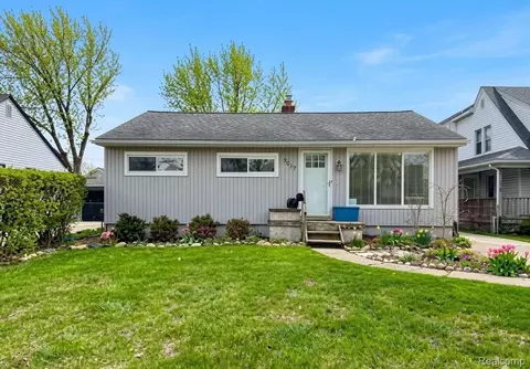 3317 Normandy Rd, Royal Oak, MI 48073