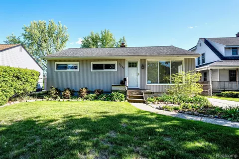 3317 Normandy Rd, Royal Oak, MI 48073