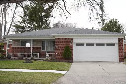 19445 Mcintyre St, Detroit, MI 48219