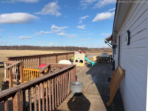 1313 E Murphy Lake Rd, Rich, MI 48744