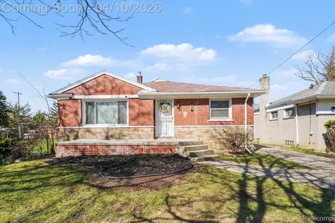 8999 Griggs St, Detroit, MI 48204
