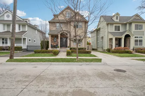 1335 Webster St, Birmingham, MI 48009