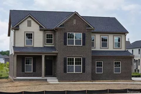 61887 Hevel Ln, Washington, MI 48094