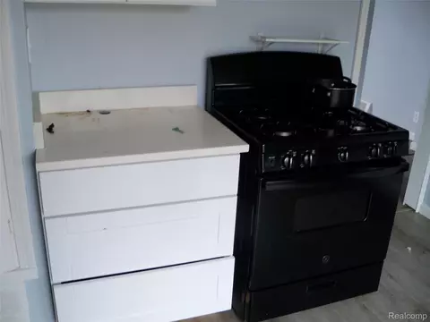 Other - 413 E Hemphill Rd, Flint, MI 48507 photo 4 of 13