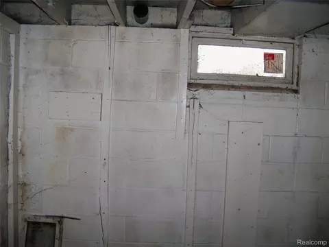 Other - 413 E Hemphill Rd, Flint, MI 48507 photo 11 of 13