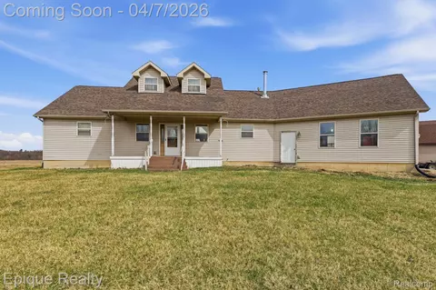 8455 Taft Rd, Ovid, MI 48866