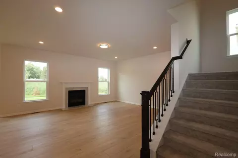 Living - 51178 Ottawa Dr, Canton, MI 48187 photo 3 of 5