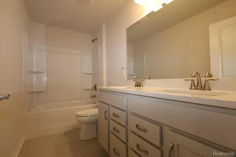 Bath - 51178 Ottawa Dr, Canton, MI 48187 photo 2 of 3