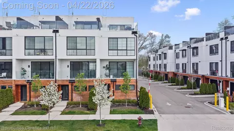 533 E Harrison Ave #35, Royal Oak, MI 48067