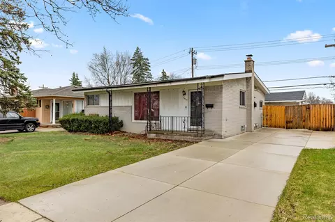 7423 Amboy St, Dearborn Heights, MI 48127