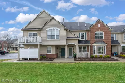 4253 Hampton Ridge Blvd, Genoa, MI 48843