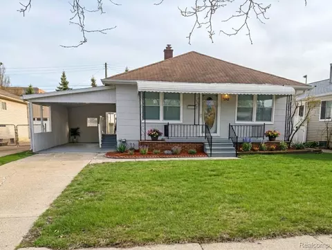 7242 Gerald Ave, Warren, MI 48092
