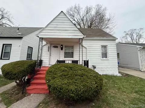 8209 Orchard Ave, Warren, MI 48089