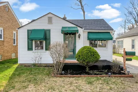 8237 Lenore St, Dearborn Heights, MI 48127