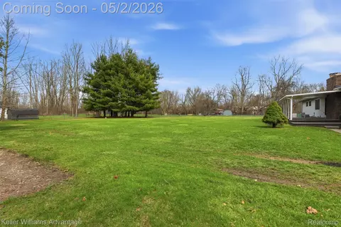 Exterior - 28800 Sibley Rd, Huron, MI 48174 photo 3 of 5