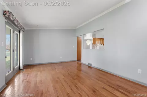 Living - 28800 Sibley Rd, Huron, MI 48174 photo 3 of 7