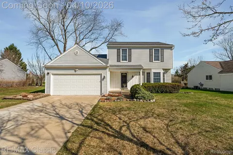 44640 Yorkshire Dr, Novi, MI 48375