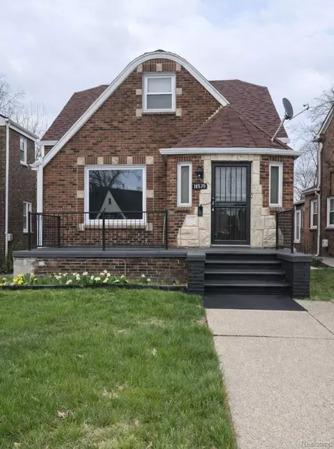 16570 Greenlawn St, Detroit, MI 48221