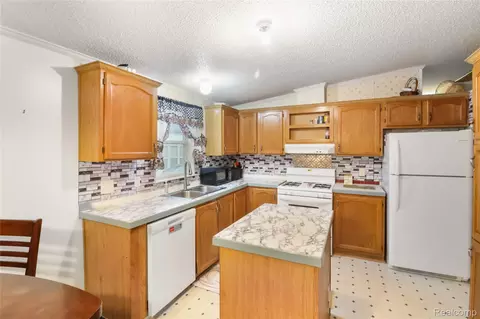 Kitchen - 13499 Heritage St, Ash, MI 48117 photo 2 of 2