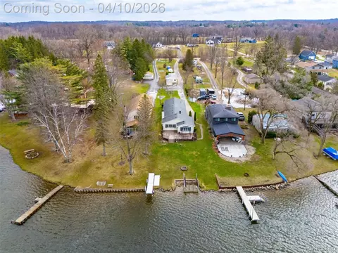 6115 Mabley Hill Rd, Tyrone, MI 48430