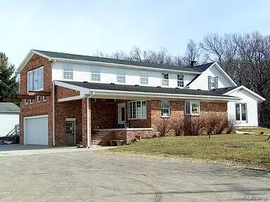 1920 Lakeside, Erie, MI 48133