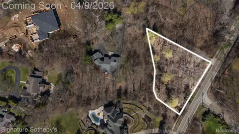 4650 Lahser Rd, Bloomfield Hills, MI 48302