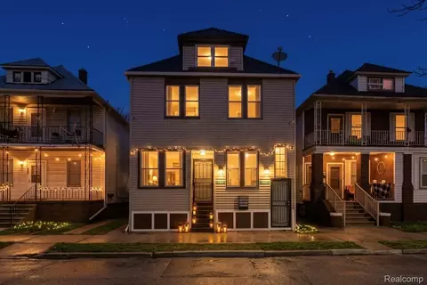 2029 Trowbridge, Hamtramck, MI 48212