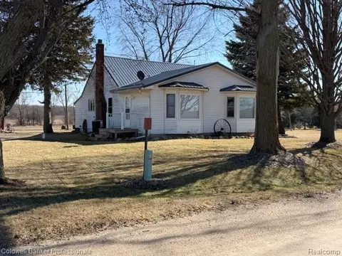 6346 Patrick Rd, North Branch, MI 48461