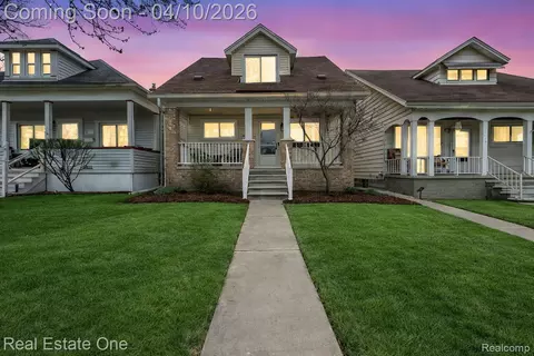 22923 Columbia St, Dearborn, MI 48124