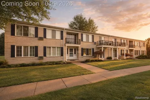 100 W Hickory Grove Rd #A2, Bloomfield Hills, MI 48304