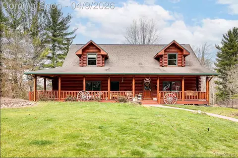 8100 Hodge Rd, Kingsley, MI 49649