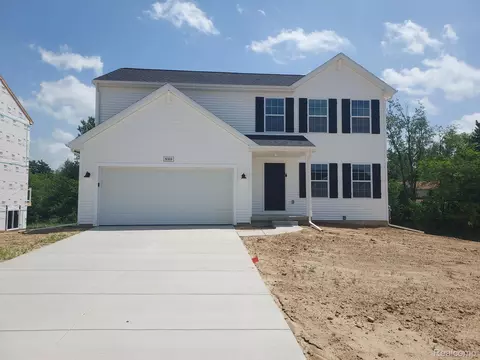 8069 Moonlight Creek Ln, Handy, MI 48836
