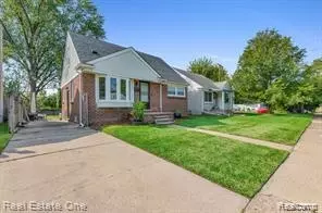 863 Harrison Blvd, Lincoln Park, MI 48146