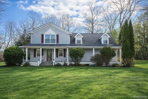 25980 Lyman Ln, Lyon, MI 48165