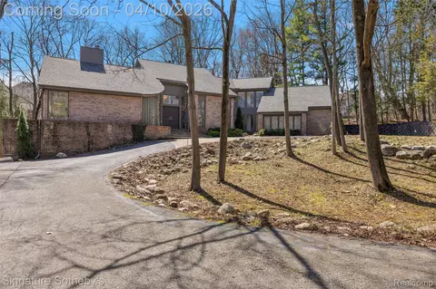 4650 Lahser Rd # A, Bloomfield Hills, MI 48302