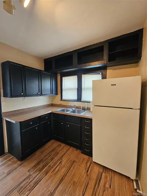 Kitchen - 8033 Jackson Ave, Warren, MI 48089 photo 2 of 4
