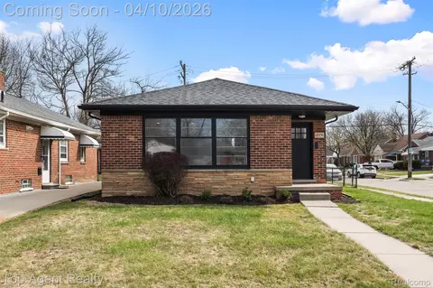 12751 Oak Park Blvd, Oak Park, MI 48237