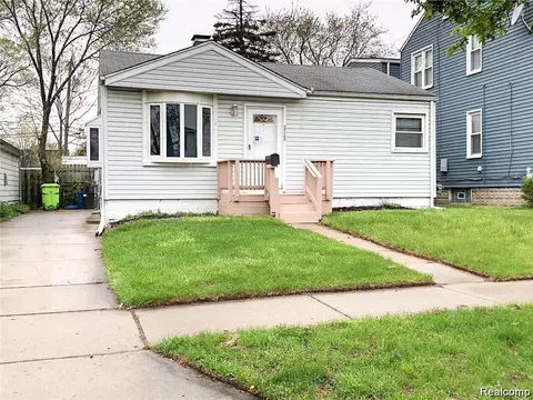 27127 Dartmouth St, Madison Heights, MI 48071