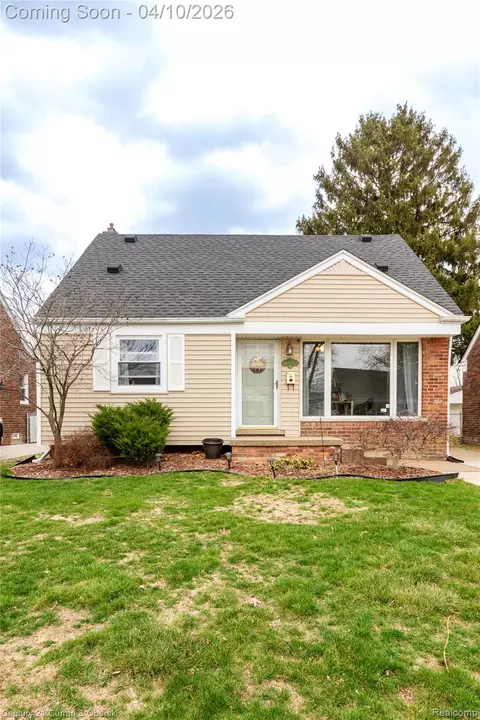9625 Ruth Ave, Allen Park, MI 48101