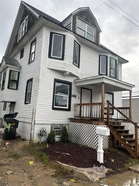9940 Charlevoix St, Detroit, MI 48214