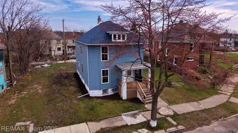 6100 Ironwood St, Detroit, MI 48210