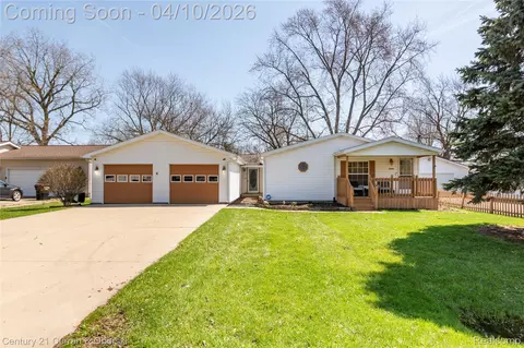 15088 Norway St, Monroe, MI 48161