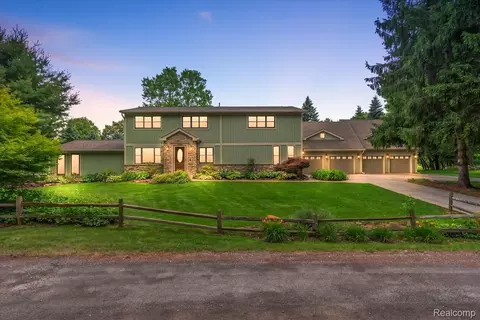 5630 Griffith Dr, Genoa, MI 48116