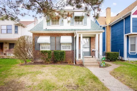 344 Oak St, Wyandotte, MI 48192