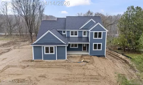 5567 Huron River Dr, Scio, MI 48130