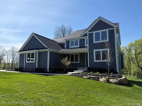 5567 Huron River Dr, Scio, MI 48130