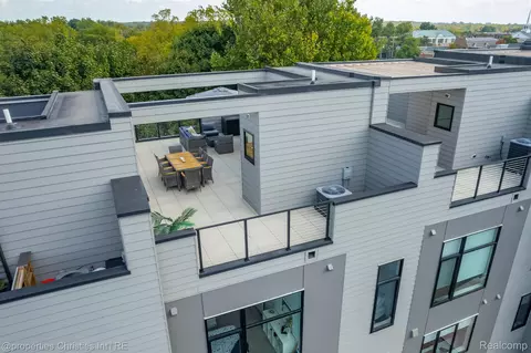 108 N Center Cv, Northville, MI 48167
